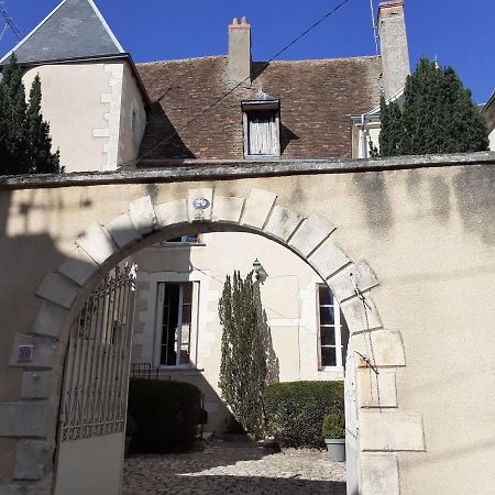 Le Logis De Saint Cyr Aparthotel Issoudun Εξωτερικό φωτογραφία