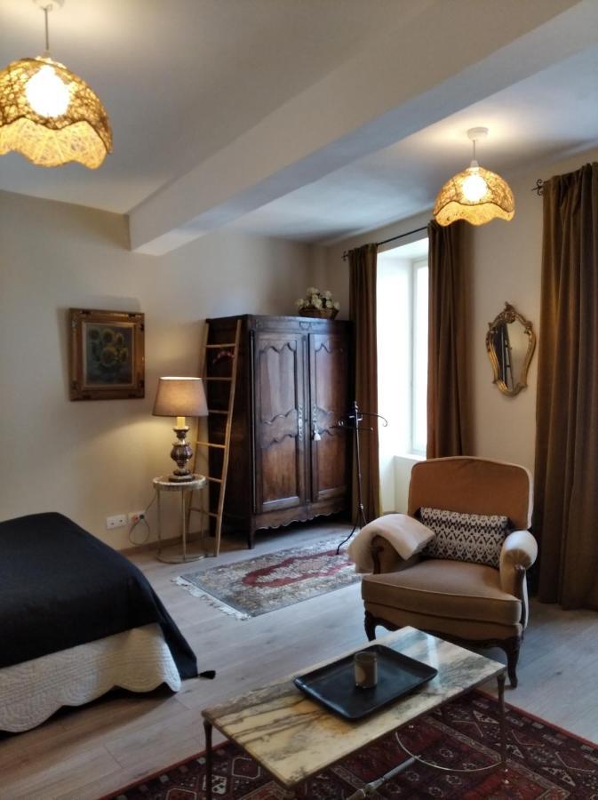 Le Logis De Saint Cyr Aparthotel Issoudun Εξωτερικό φωτογραφία