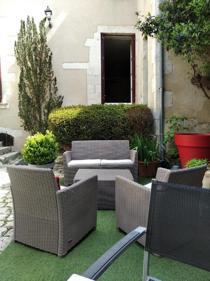Le Logis De Saint Cyr Aparthotel Issoudun Εξωτερικό φωτογραφία
